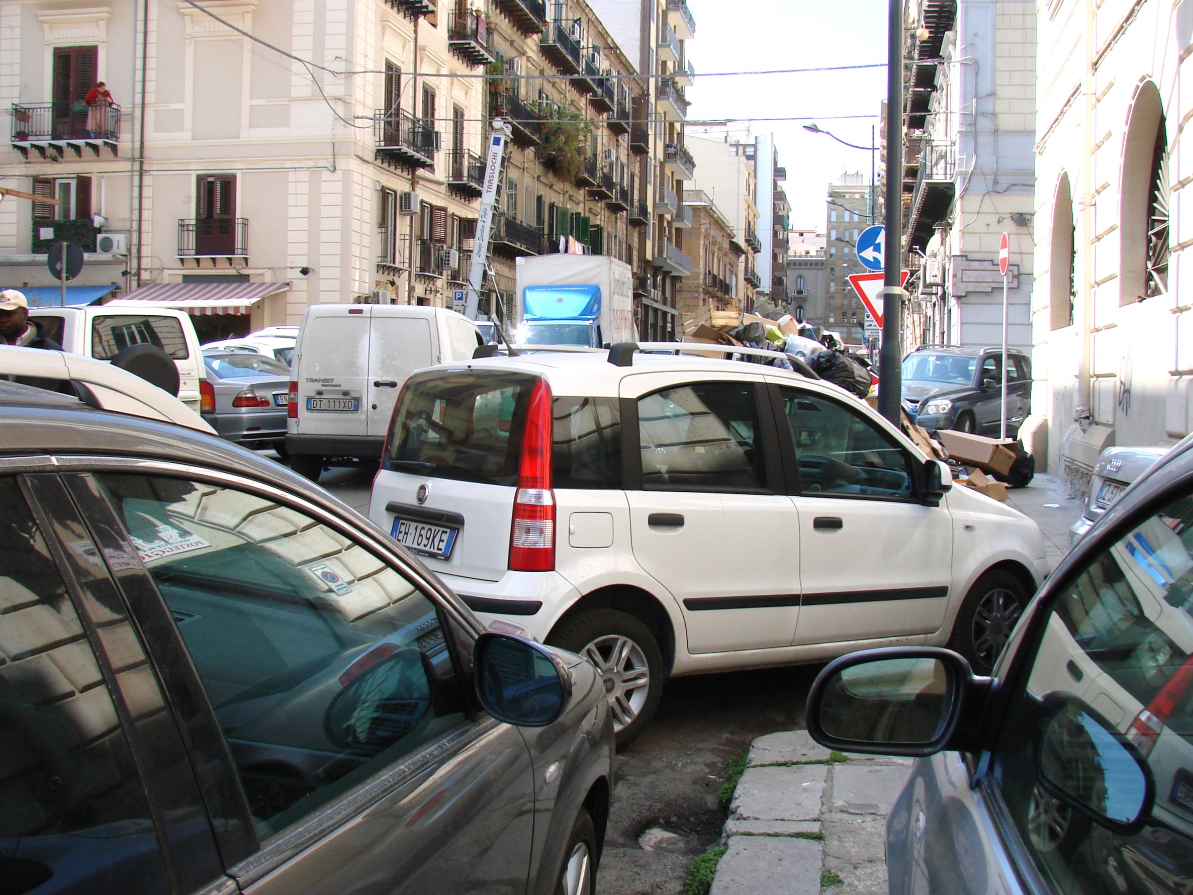 Smart Parking Reduces Pollution